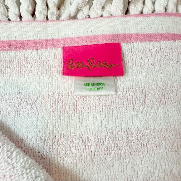 Lilly Pulitzer Beach Towel, Soleil It On Me - Picture 11 of 12